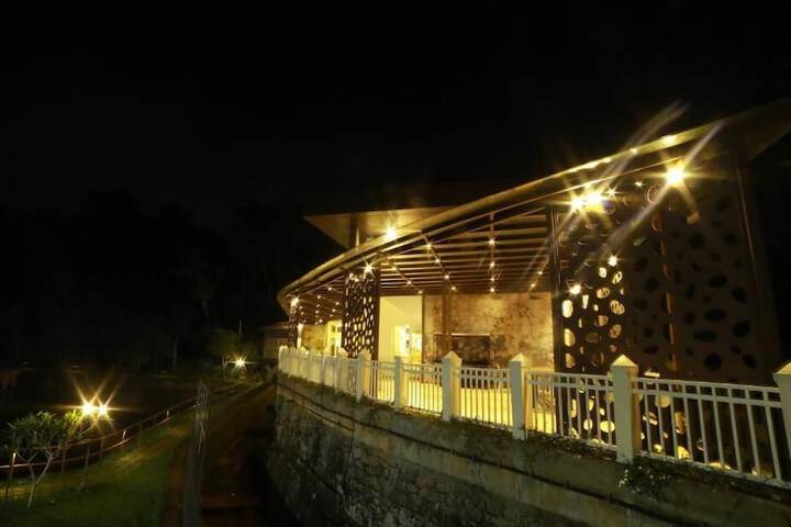 Hotel 48 of 62