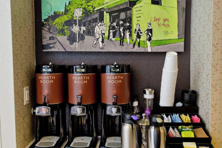 Breakfast/Coffee Service 29 of 43
