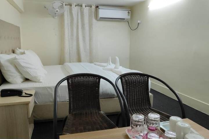 Room 26 of 36