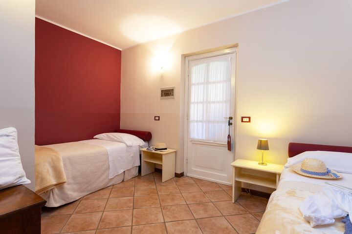 Room 19 of 51