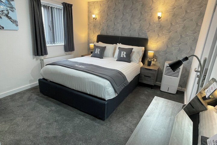 Room 34 of 83