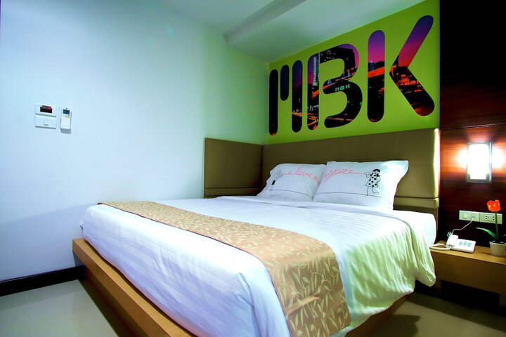 Room 21 of 34