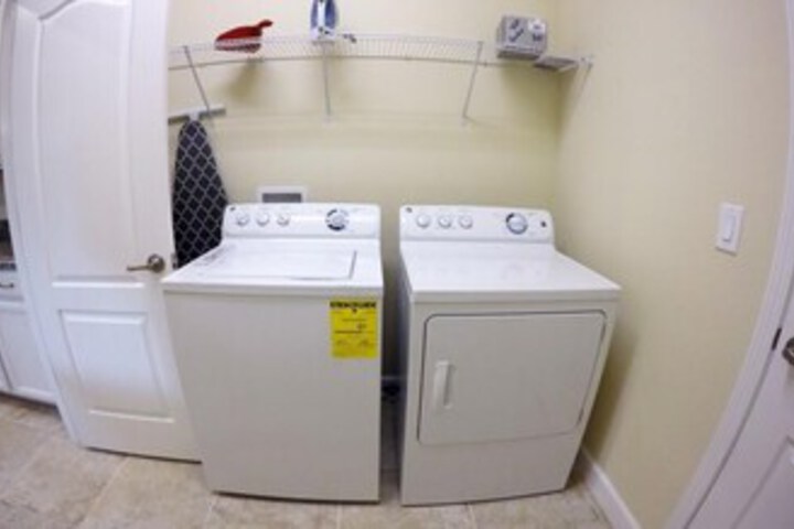 Laundry 22 of 65
