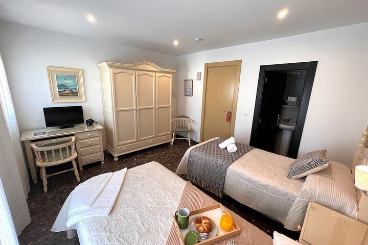 Room 14 of 50