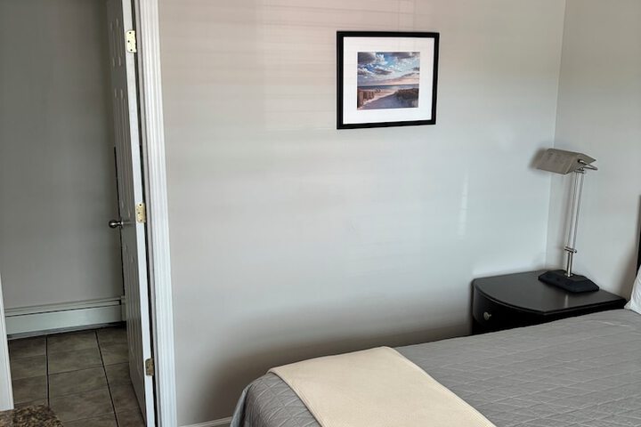 Room 5 of 20