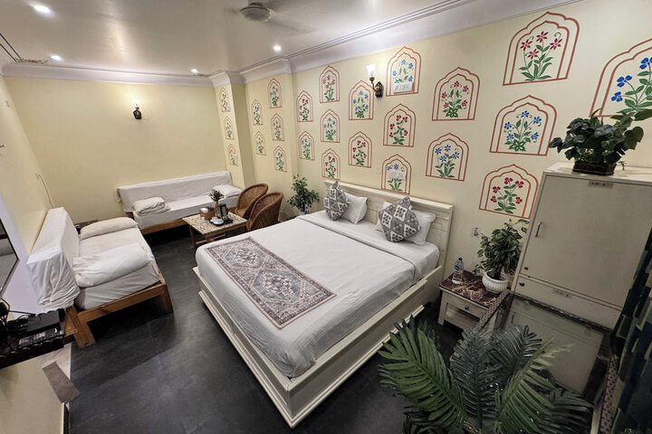 Room 21 of 62