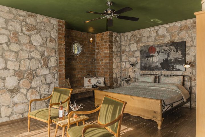 Room 15 of 20