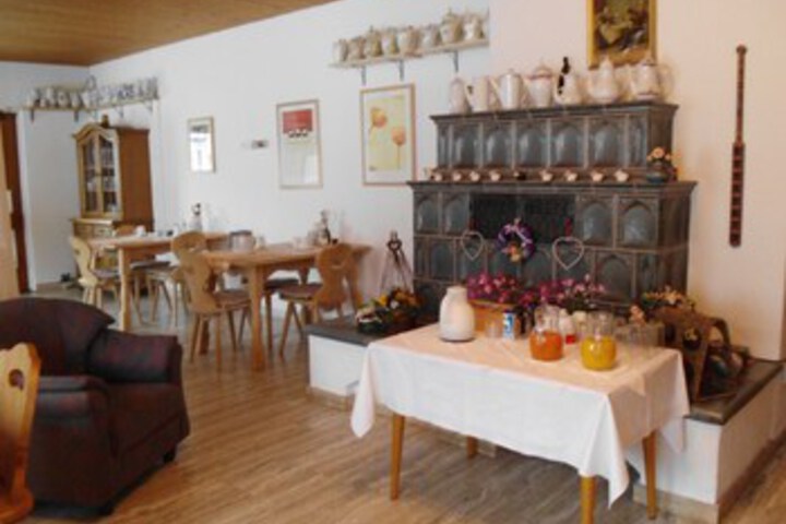 Breakfast/Coffee Service 32 of 111