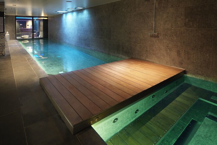 Pool 53 of 110