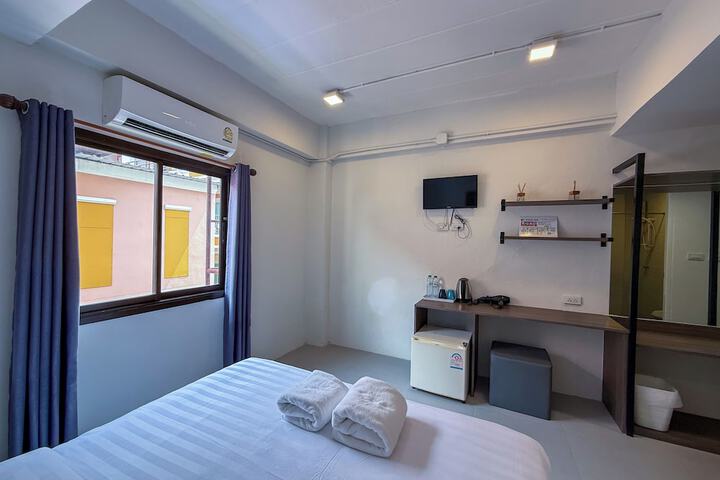 Room 21 of 45