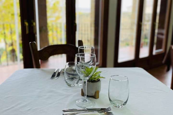 Dining 27 of 38