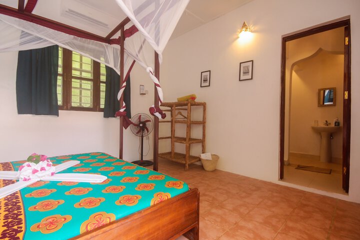 Room 7 of 36