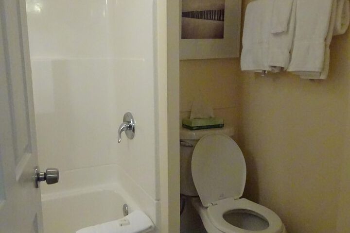 Room 74 of 141