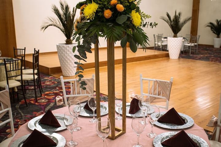Ballroom/Hall 50 of 77