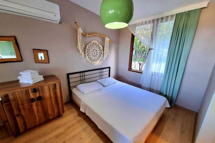 Room 16 of 50