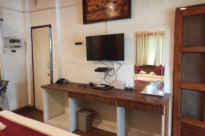 Room 26 of 50