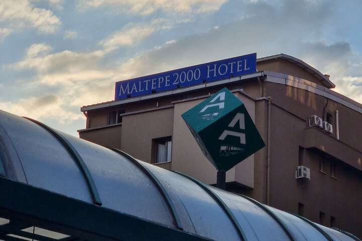 Hotel Entry