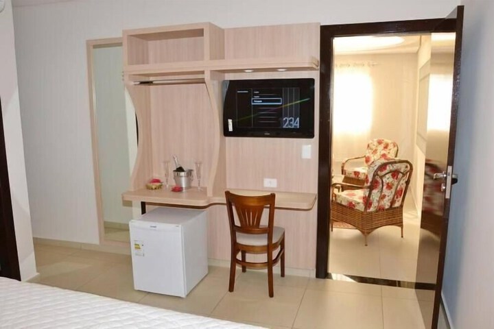 Room 16 of 49