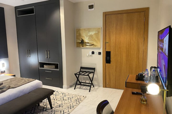 Room 5 of 41