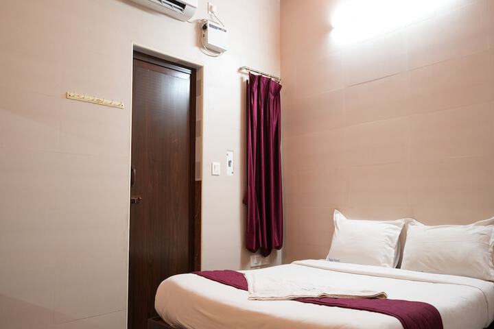 Room 3 of 13