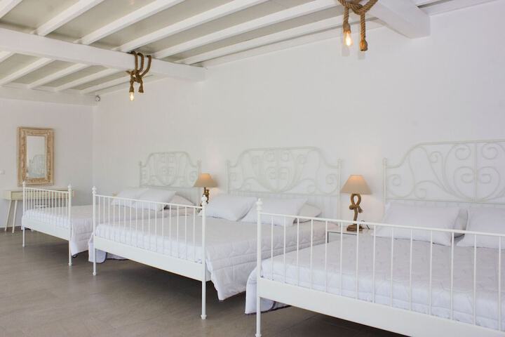 Room 16 of 49