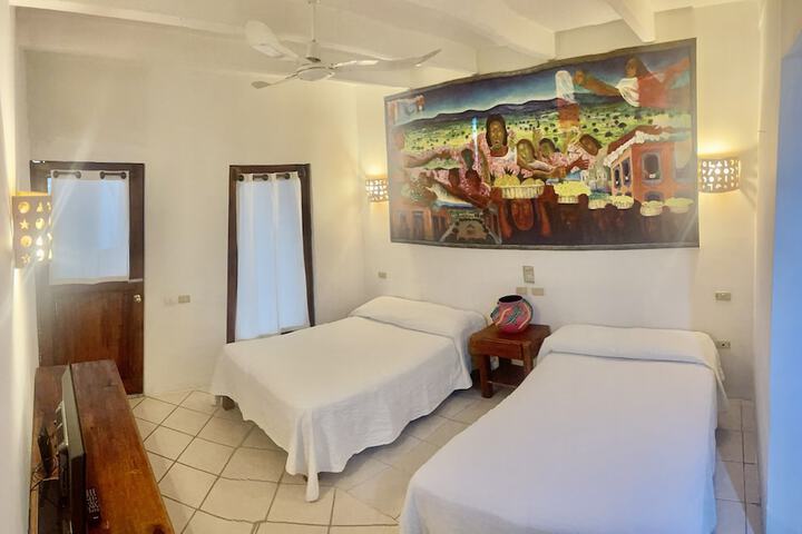 Room 10 of 27