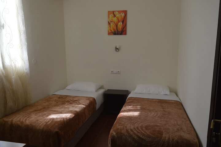 Room 14 of 35