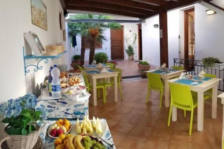 Dining Photos