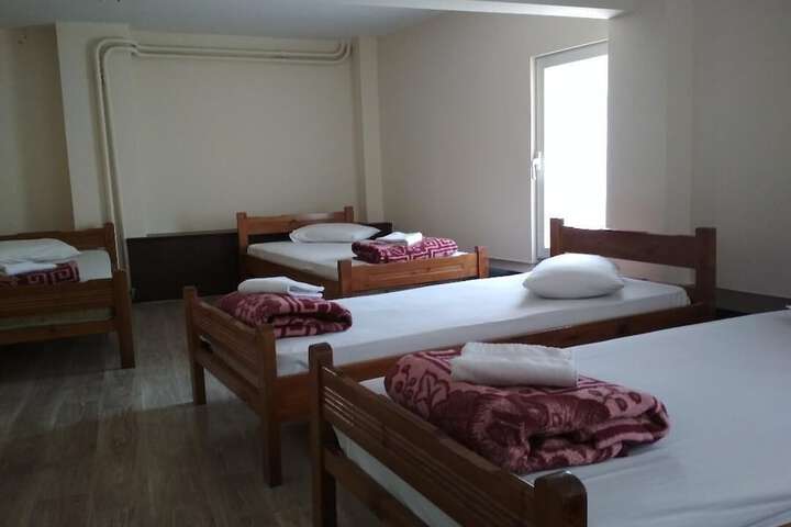 Room 19 of 48