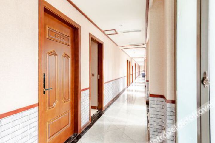 Hotel Interior 12 of 22