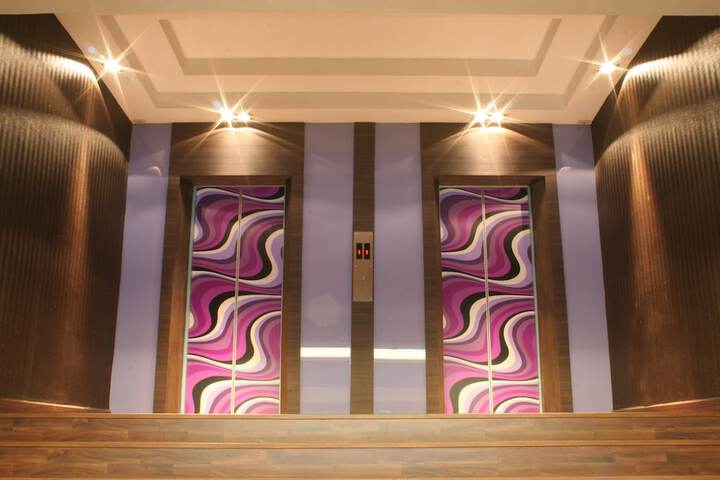 Hotel Interior 6 of 32