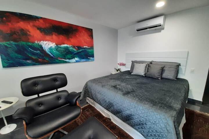 Room 7 of 28