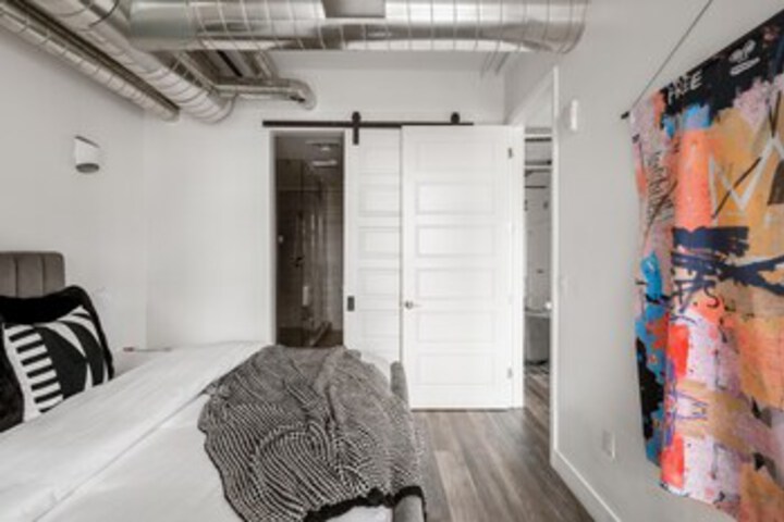 Room 97 of 104