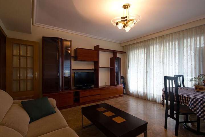 Room 13 of 25