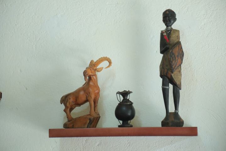 Gift Shop 104 of 157