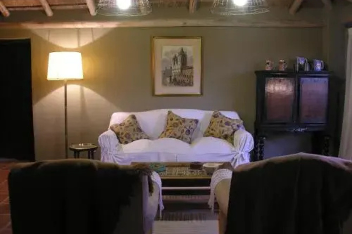 Room 4 of 11