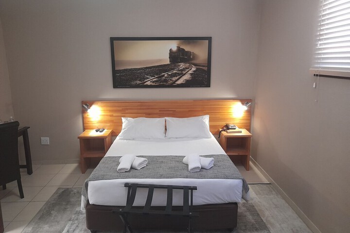 Room 11 of 23