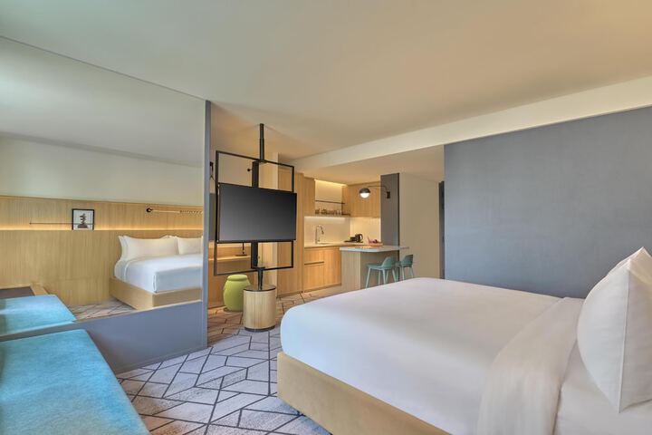 Room 9 of 41