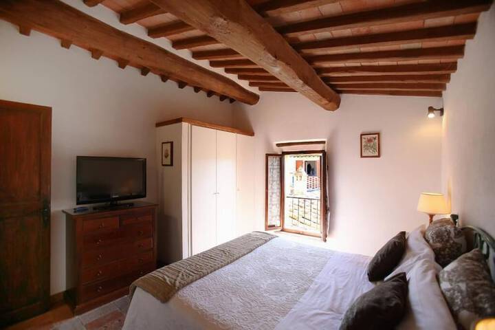 Room 12 of 23