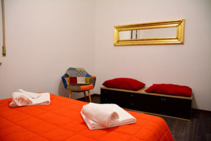 Room 5 of 17