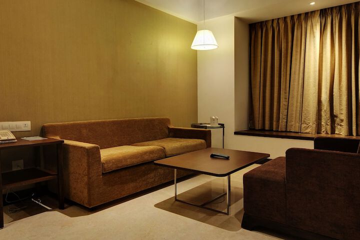 Room 15 of 52