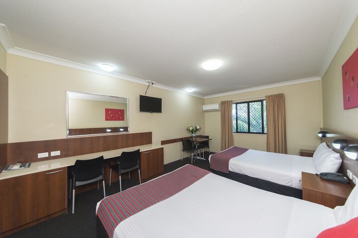 Room 52 of 73