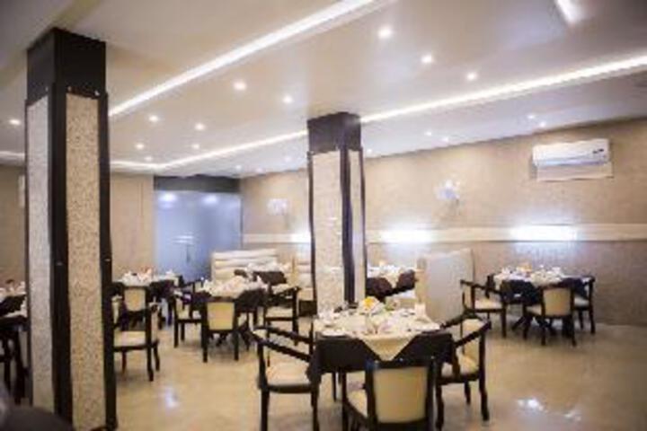 Hotel Rajmahal Palace