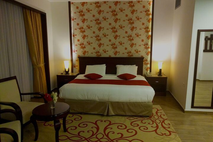 Room 13 of 74