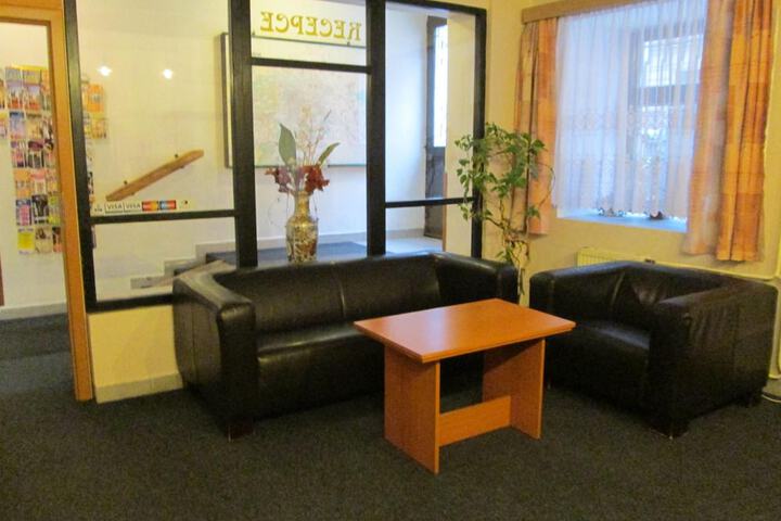 Room 18 of 33