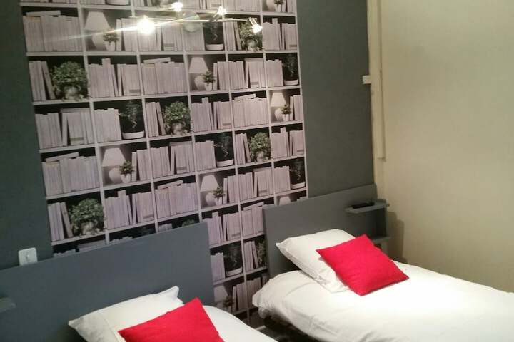 Room 4 of 15