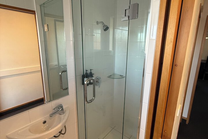 Room 90 of 165