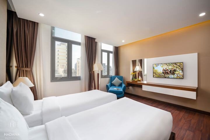 Room 5 of 109