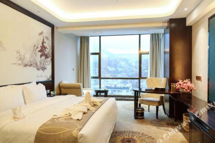 Shiqian International Hotel