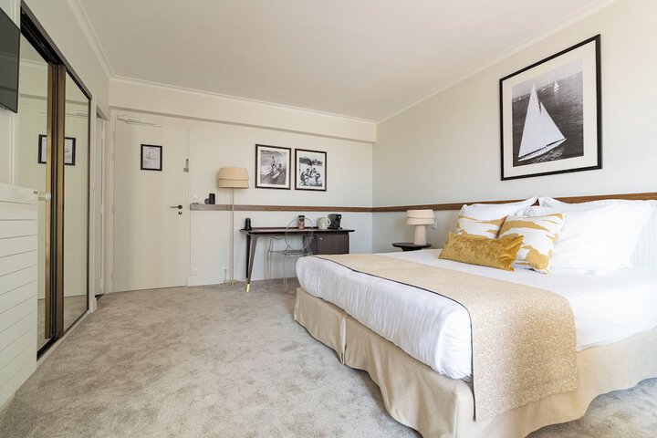 Room 21 of 68